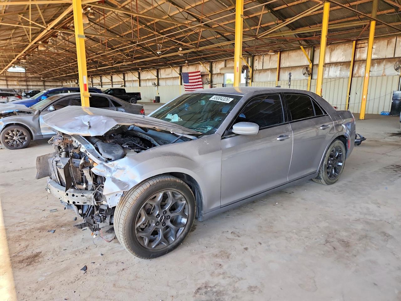 2C3CCAGG5JH226520 · 2018 CHRYSLER 300