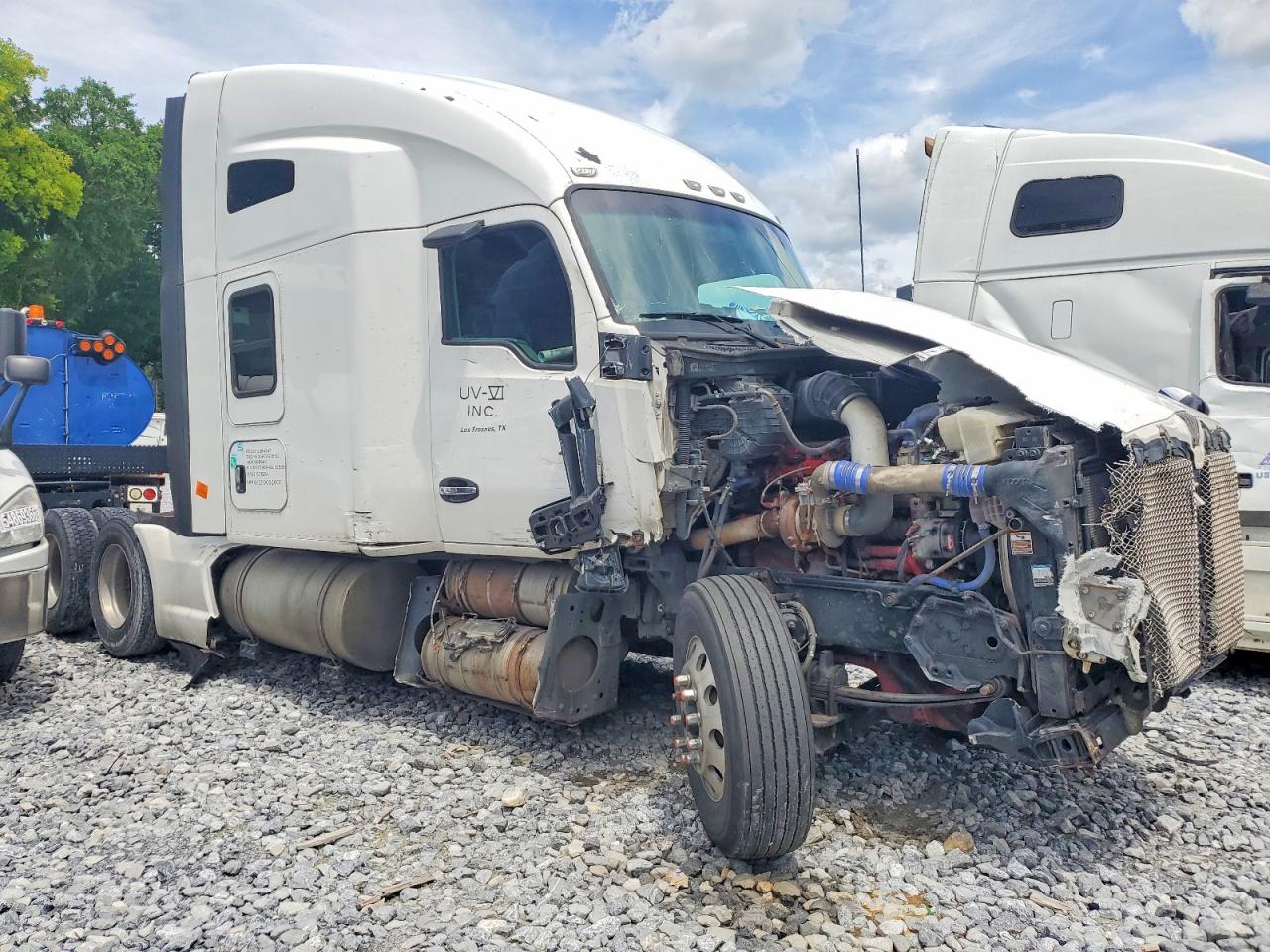 1XKYD49X4GJ113859 · 2016 KENWORTH T680