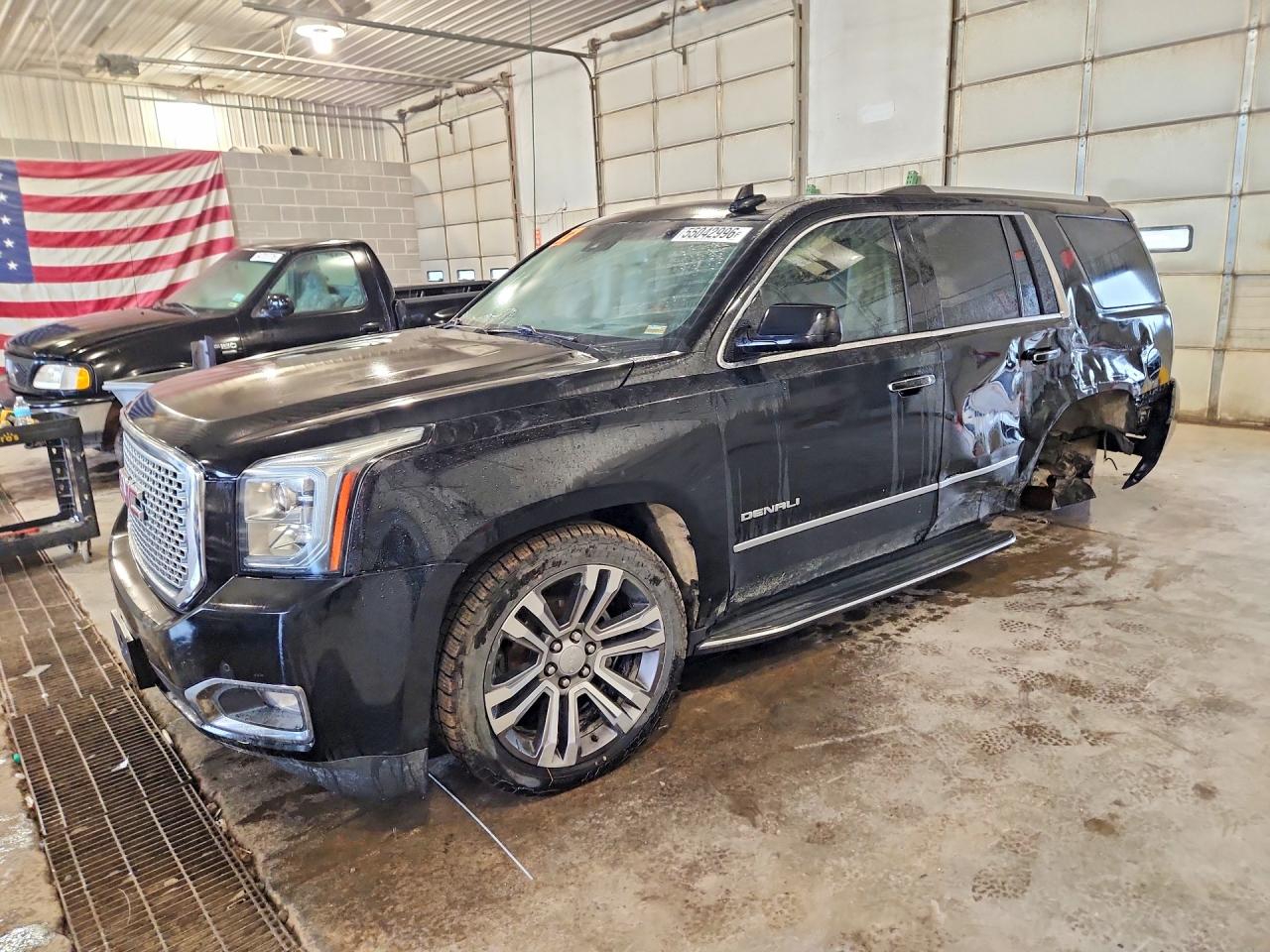 1GKS2CKJ7HR181846 · 2017 GMC YUKON
