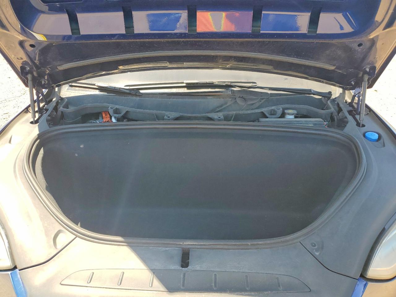 5YJXCAE45GF005584 · 2016 TESLA MODEL X · 11/12