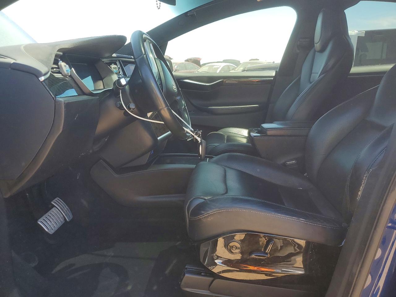 5YJXCAE45GF005584 · 2016 TESLA MODEL X · 7/12