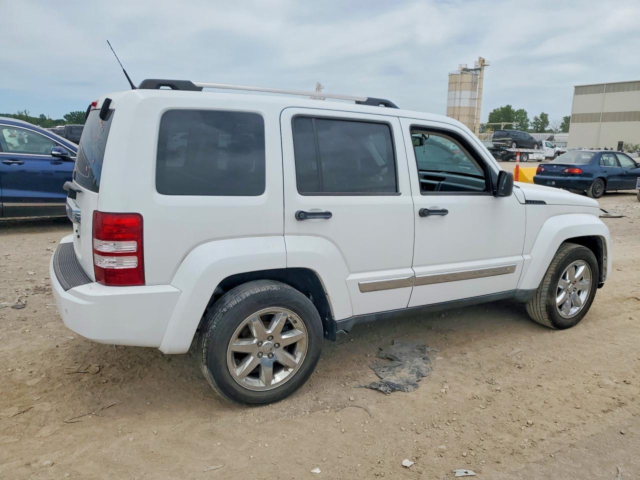 1J4PN5GK4BW559453 · 2011 JEEP LIBERTY · 3/12