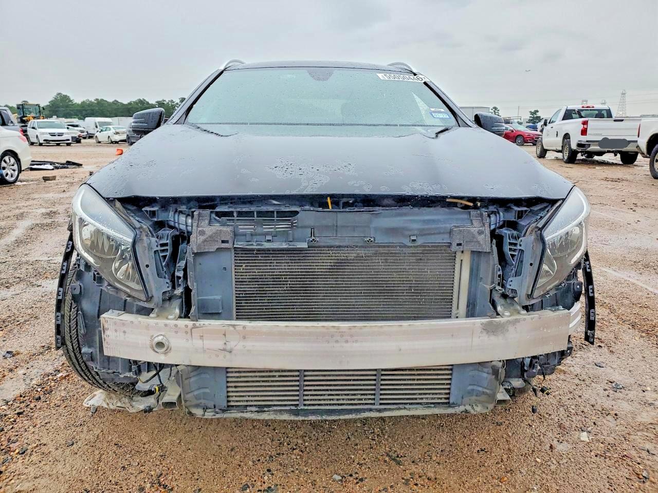 WDCTG4EB0KU000693 · 2019 MERCEDES-BENZ GLA · 5/12