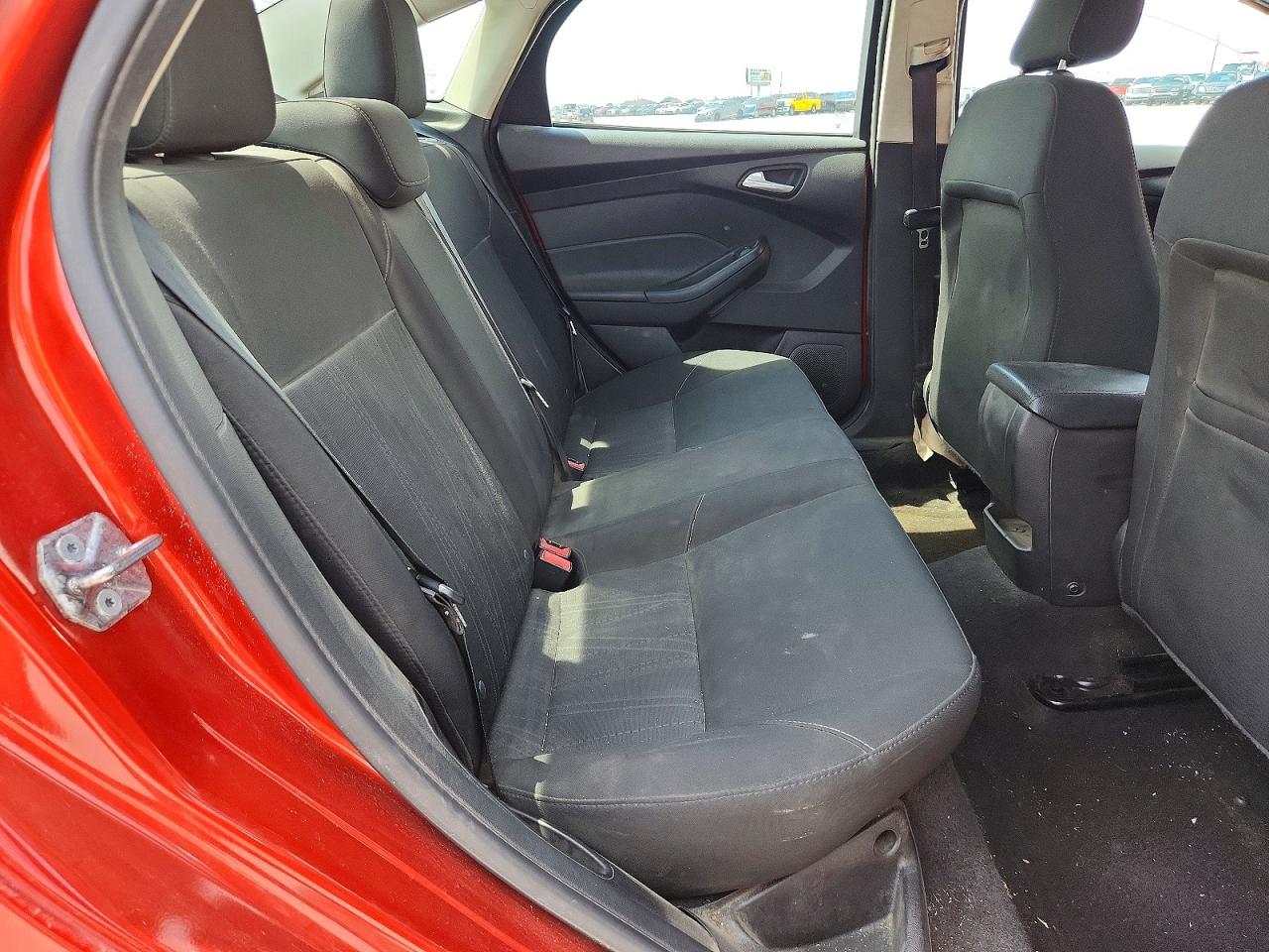 1FADP3FE0JL286830 · 2018 FORD FOCUS · 10/12