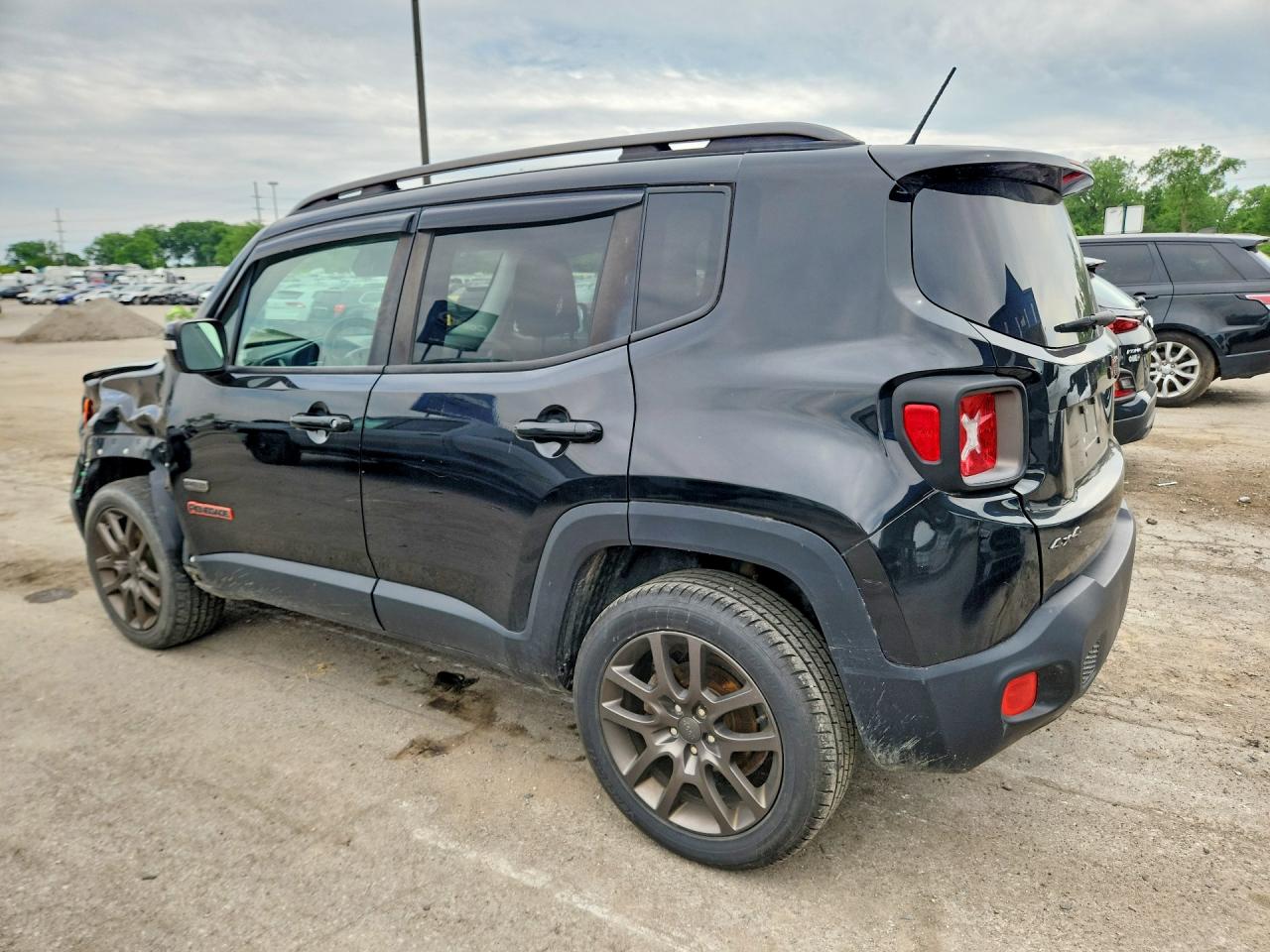ZACCJBBT2GPC95443 · 2016 JEEP RENEGADE · 2/13