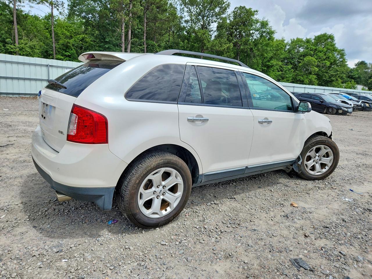 2FMDK3JC4BBB12996 · 2011 FORD EDGE · 3/13