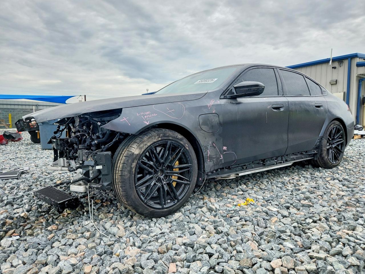 2025 BMW M5