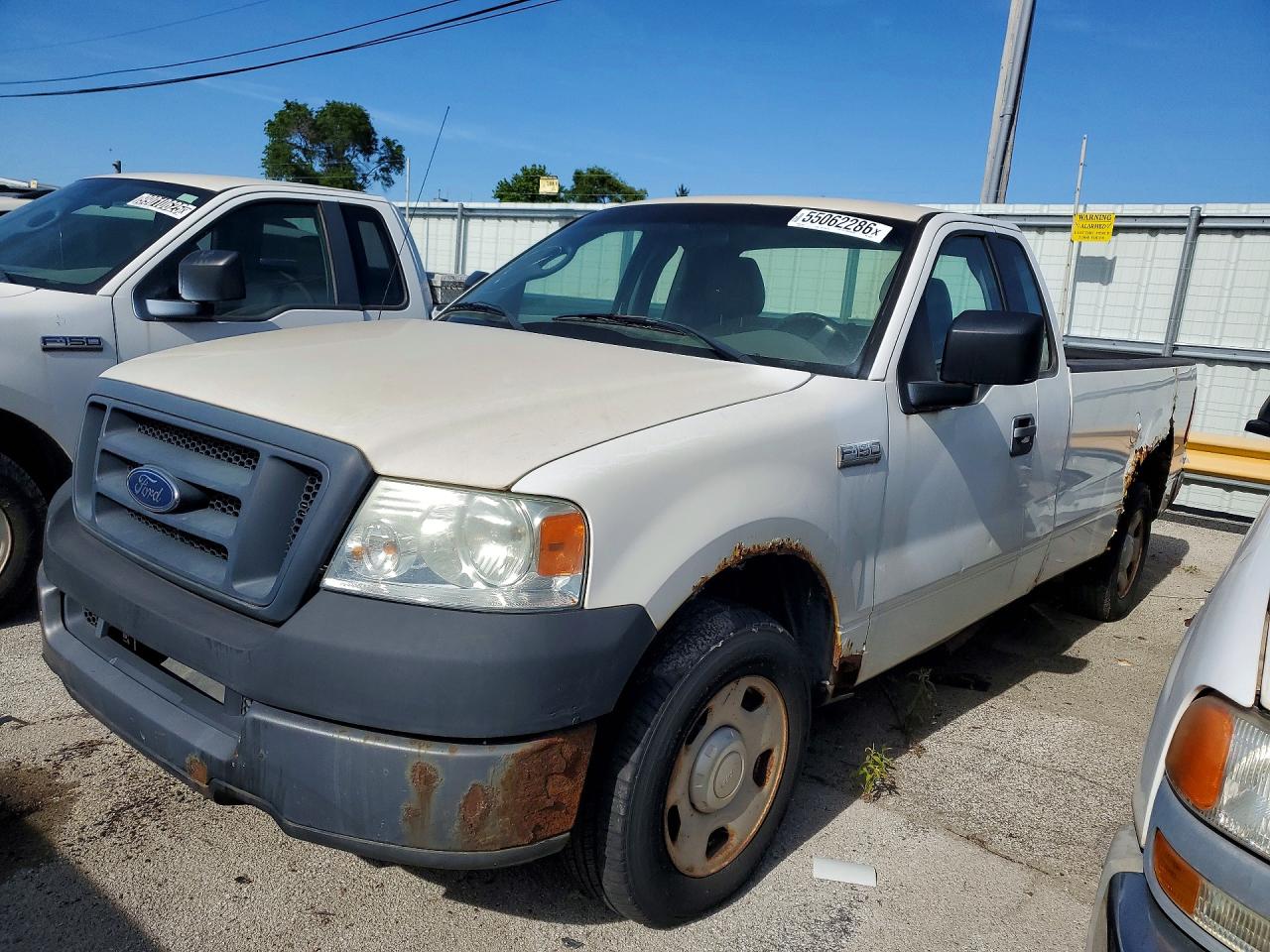 1FTRF12245NA96011 · 2005 FORD F150