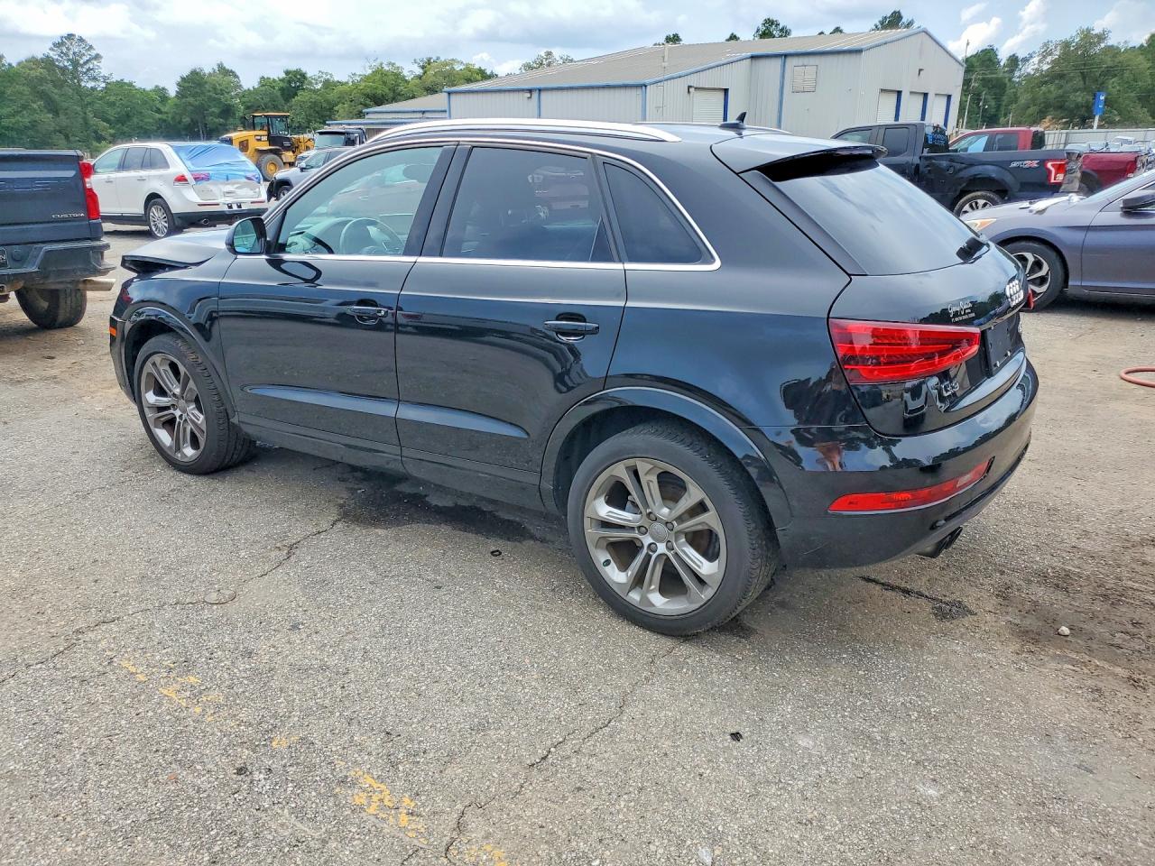 WA1EFCFS6FR010691 · 2015 AUDI Q3 · 2/13
