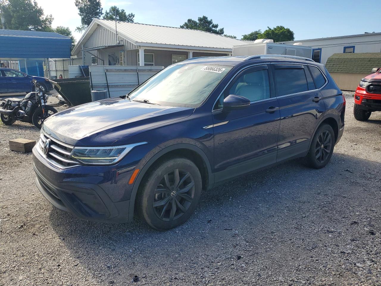 3VV3B7AX2NM064607 · 2022 VOLKSWAGEN TIGUAN