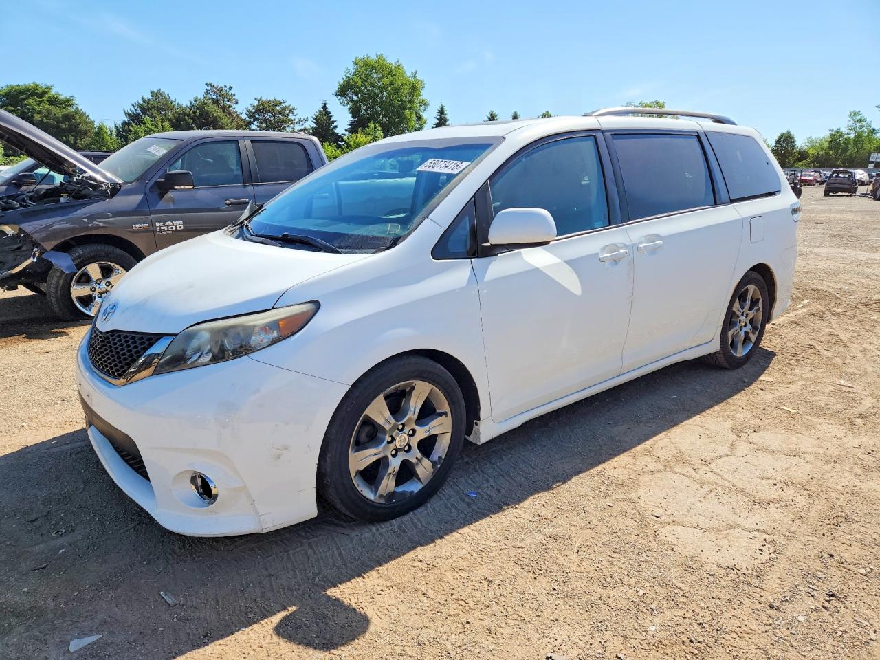 5TDXK3DC5BS056921 · 2011 TOYOTA SIENNA