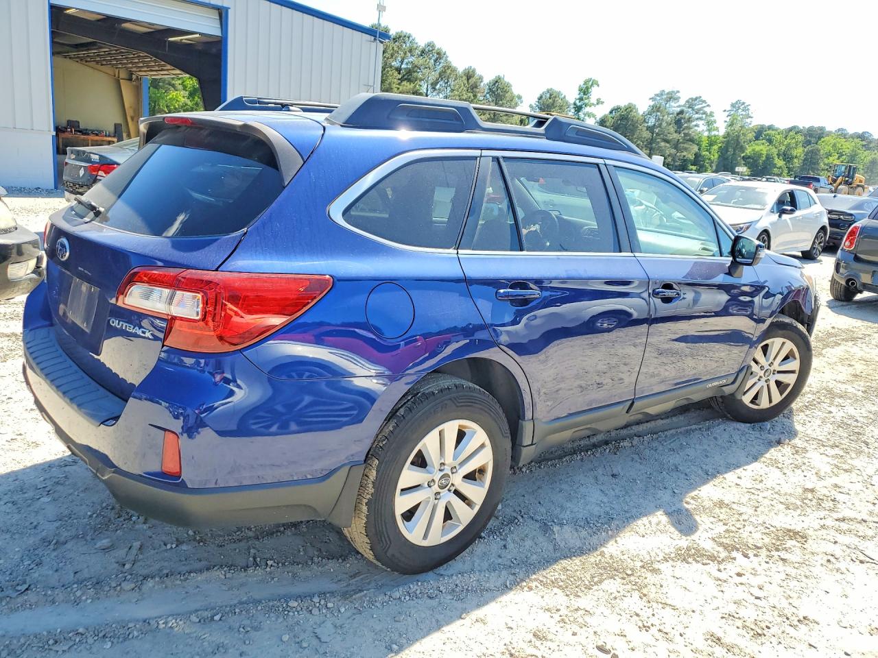 4S4BSBFC2F3354380 · 2015 SUBARU OUTBACK · 3/13
