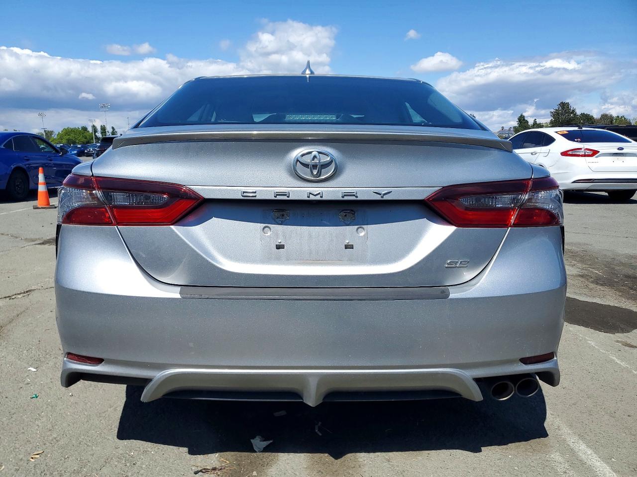 4T1G11AKXNU628600 · 2022 TOYOTA CAMRY · 6/13