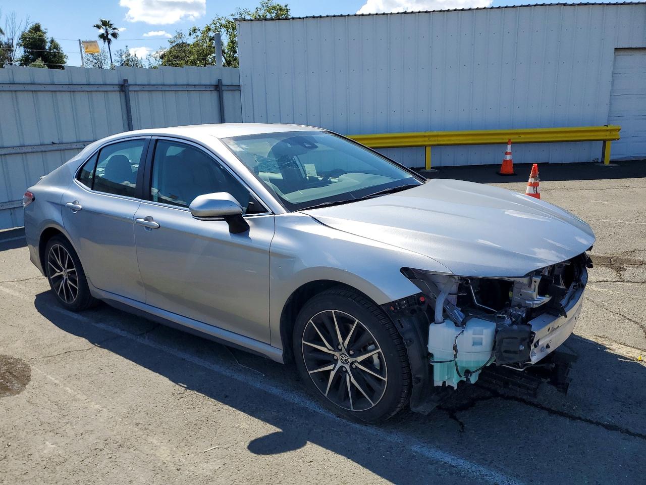4T1G11AKXNU628600 · 2022 TOYOTA CAMRY · 4/13
