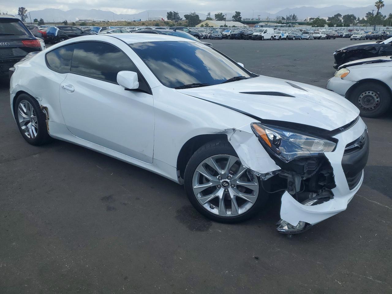 KMHHT6KD5EU118926 · 2014 HYUNDAI GENESIS COUPE · 4/12