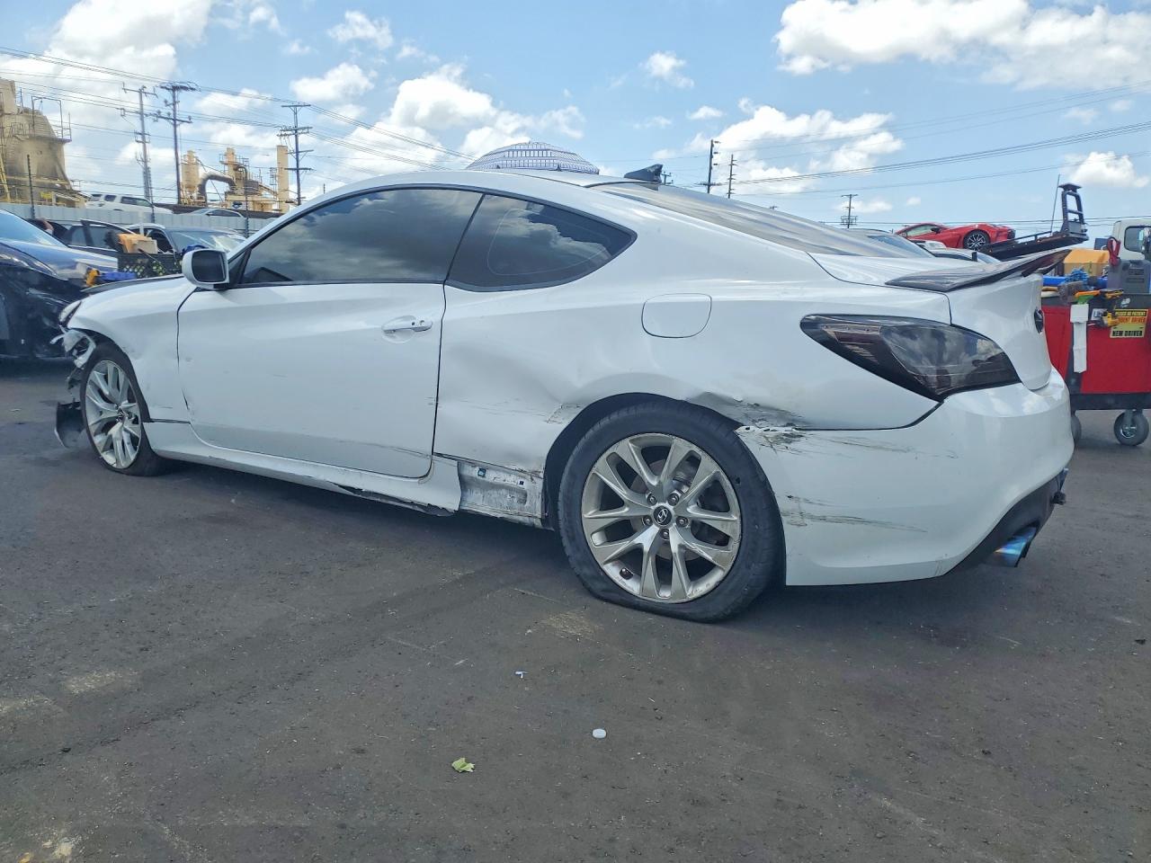 KMHHT6KD5EU118926 · 2014 HYUNDAI GENESIS COUPE · 2/12