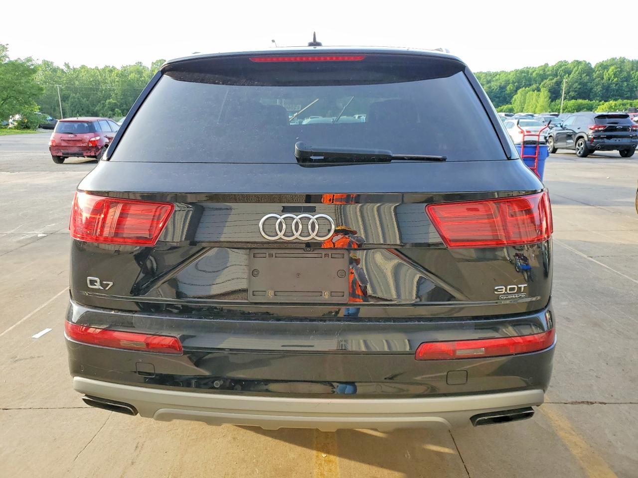 WA1VAAF7XHD030375 · 2017 AUDI Q7 · 6/14