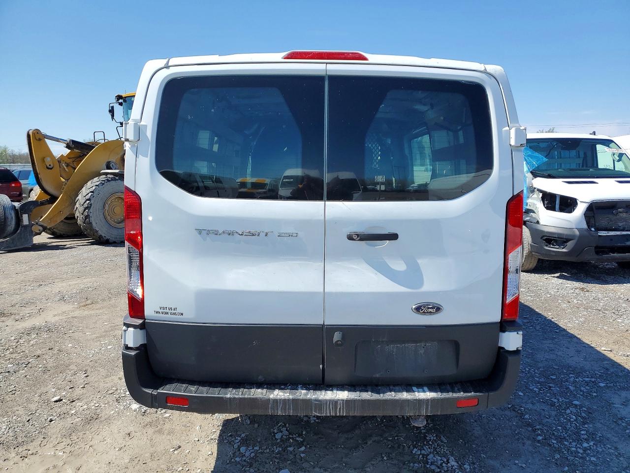1FTBR1Y82NKA47069 · 2022 FORD TRANSIT · 6/12