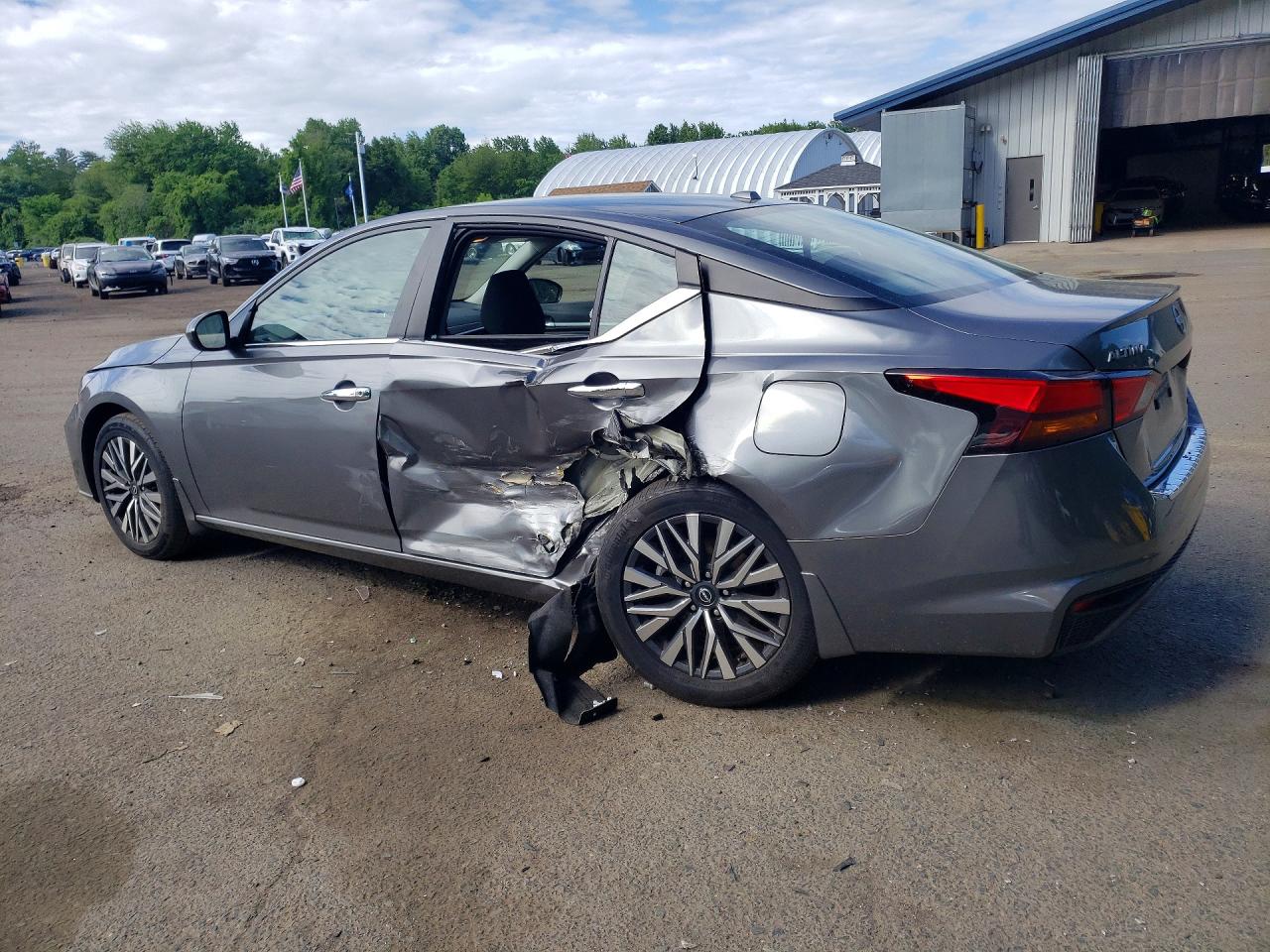 1N4BL4DW2PN390768 · 2023 NISSAN ALTIMA · 2/12