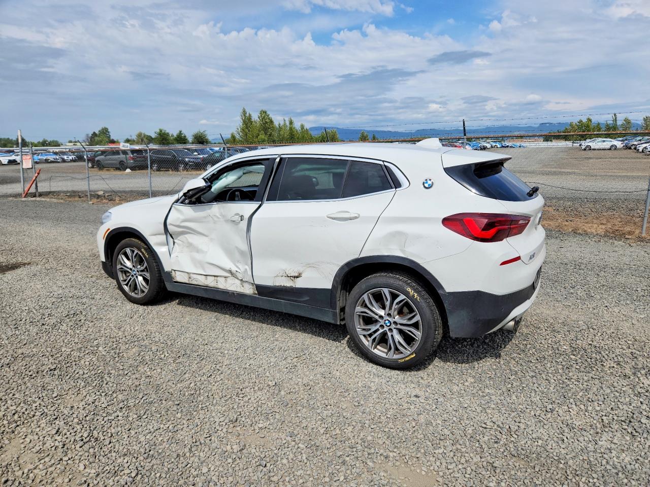 WBXYJ1C01N5U20042 · 2022 BMW X2 · 2/13