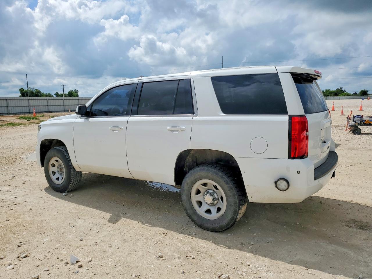 1GNSKFEC0GR441021 · 2016 CHEVROLET TAHOE · 2/13
