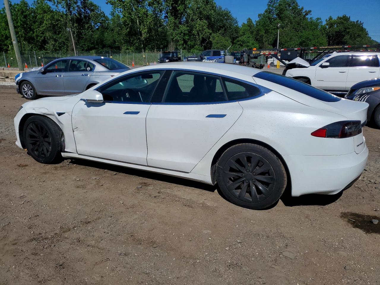 5YJSA1E18HF190043 · 2017 TESLA MODEL S · 2/12
