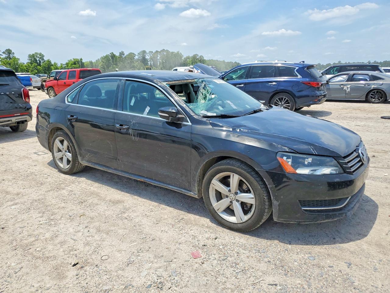 1VWBH7A3XDC025301 · 2013 VOLKSWAGEN PASSAT · 4/12