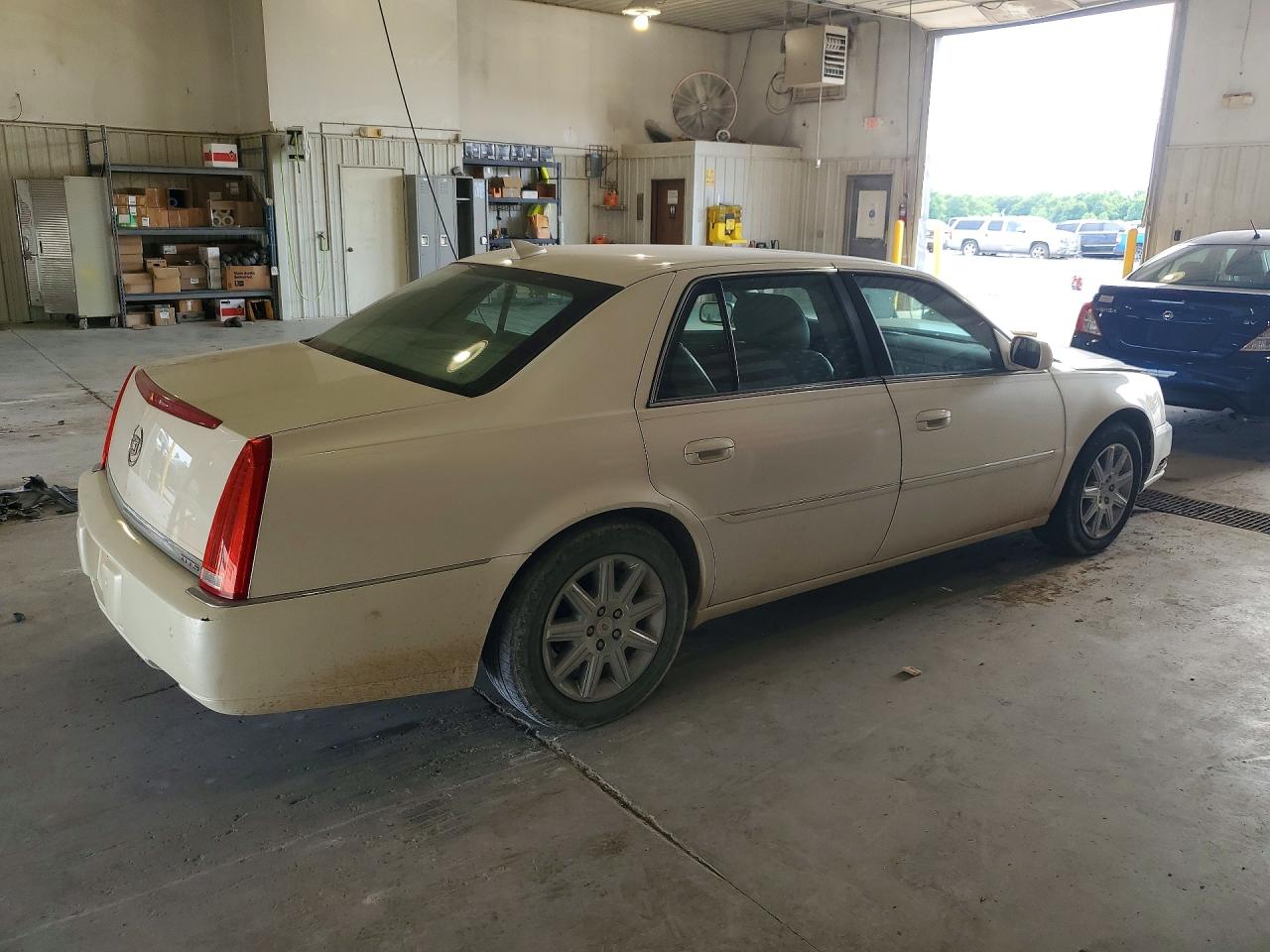 1G6KH5EY3AU126637 · 2010 CADILLAC DTS · 3/13