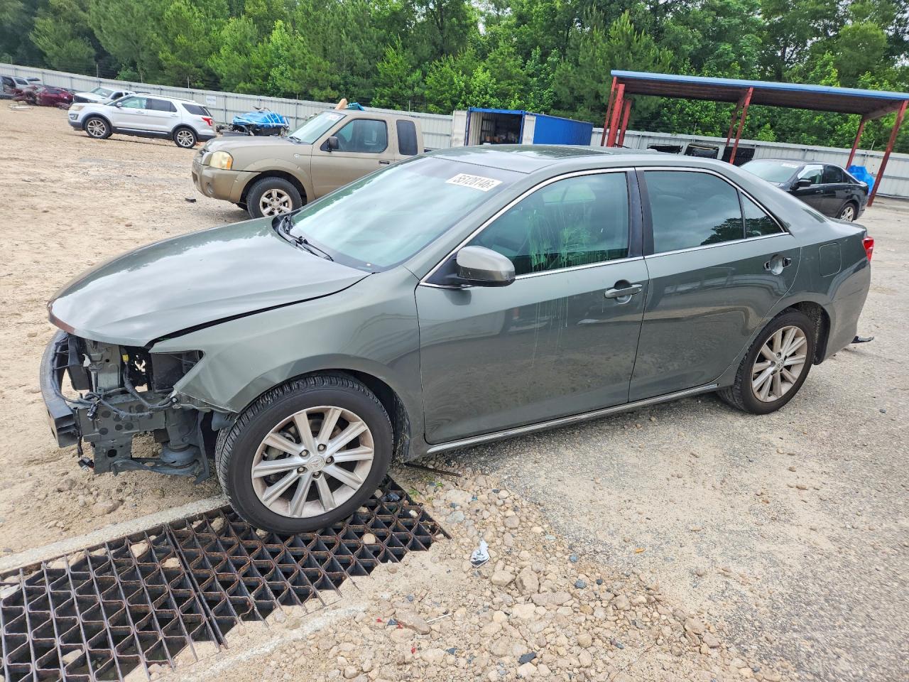 4T1BF1FKXDU687925 · 2013 TOYOTA CAMRY
