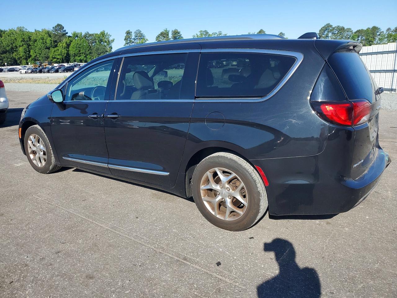 2C4RC1GG4KR523229 · 2019 CHRYSLER PACIFICA · 2/13