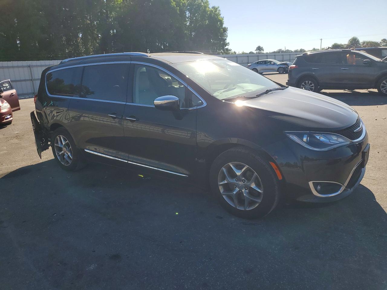 2C4RC1GG4KR523229 · 2019 CHRYSLER PACIFICA · 4/13