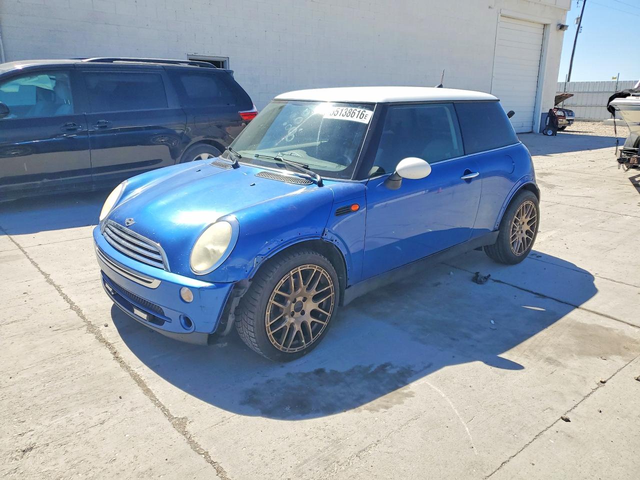 WMWRC33596TK73207 · 2006 MINI COOPER