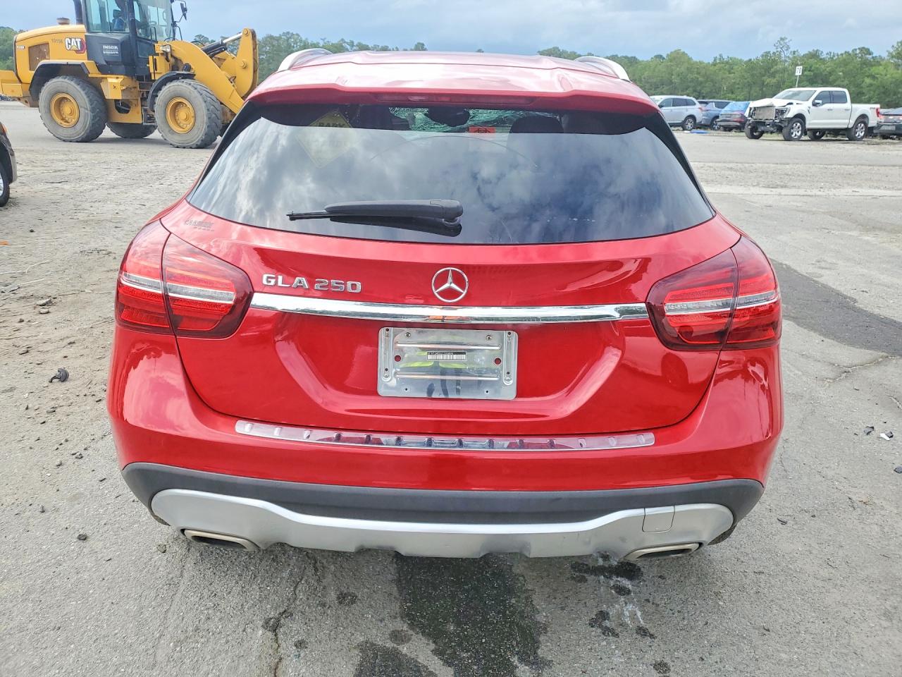 W1NTG4EB3LU030898 · 2020 MERCEDES-BENZ GLA · 6/13