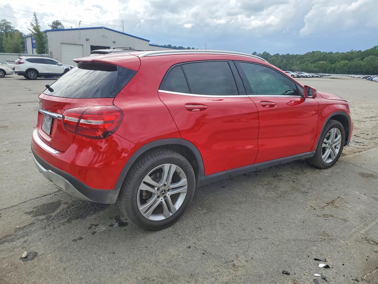 W1NTG4EB3LU030898 · 2020 MERCEDES-BENZ GLA · 3/13