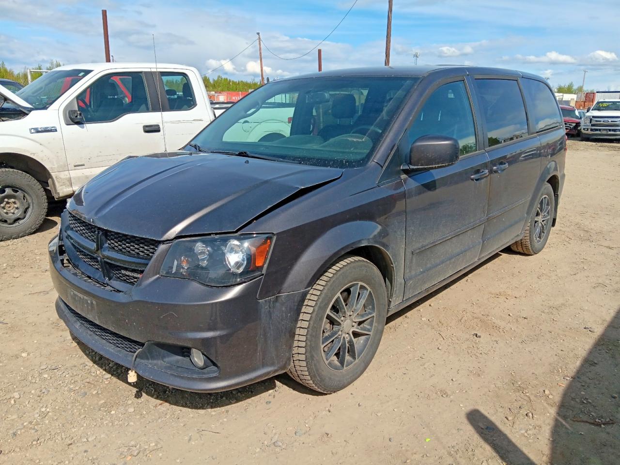 2C4RDGCG6FR688338 · 2015 DODGE GRAND CARAVAN