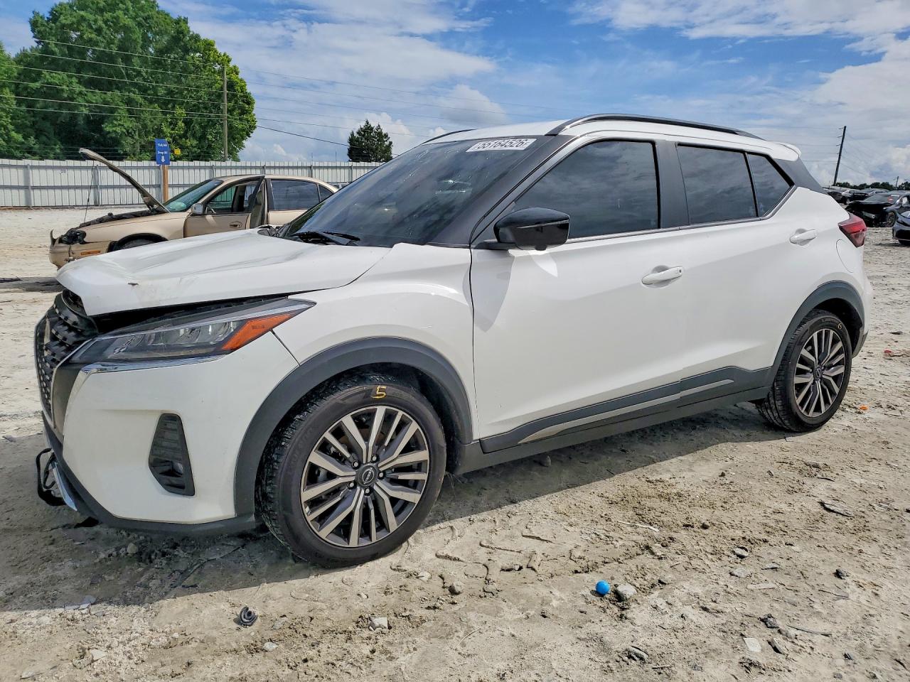 3N1CP5DV1NL480719 · 2022 NISSAN KICKS
