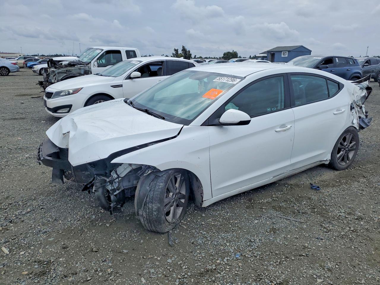 5NPD84LF1JH367804 · 2018 HYUNDAI ELANTRA