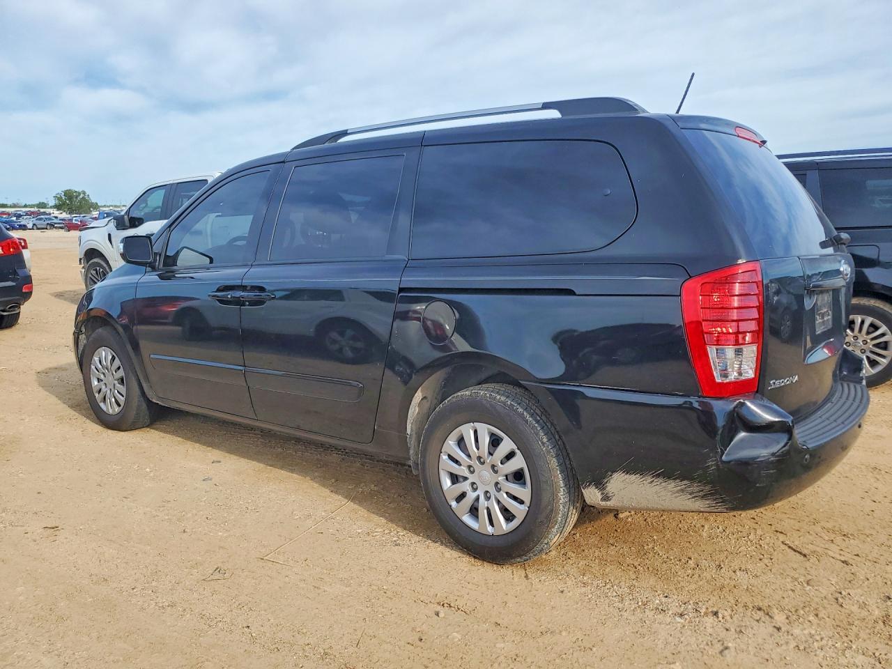 KNDMG4C76C6421333 · 2012 KIA SEDONA · 2/13