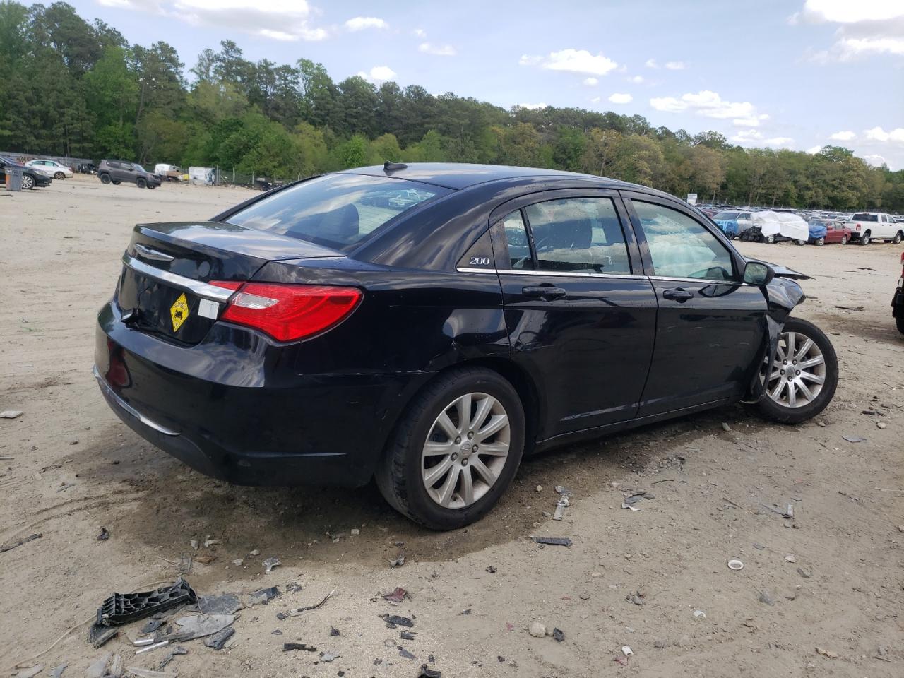 1C3BC1FB3BN589537 · 2011 CHRYSLER 200 · 3/12