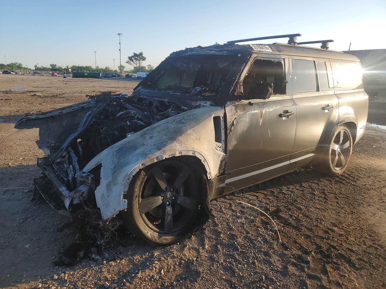 SALEBFFEXR2286164 · 2024 LAND ROVER DEFENDER