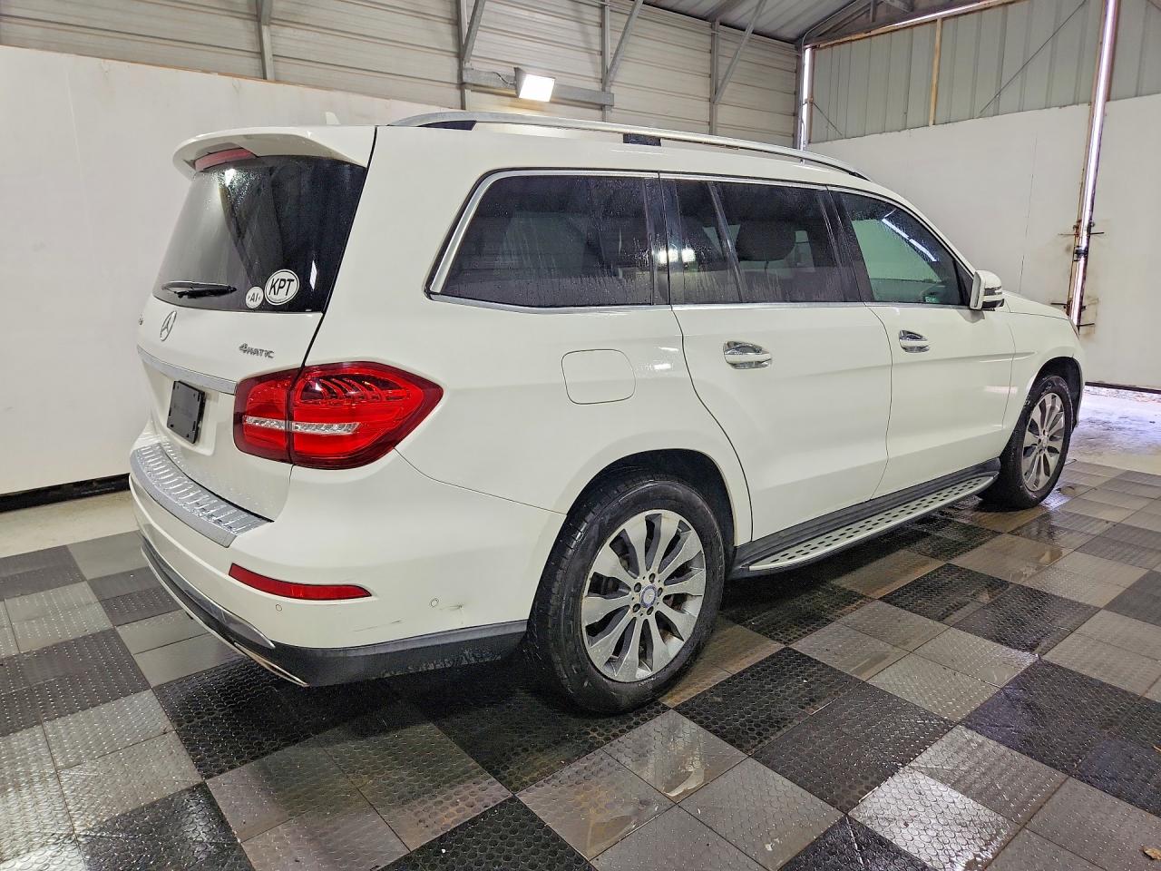 4JGDF6EE4HA824091 · 2017 MERCEDES-BENZ GLS · 3/13