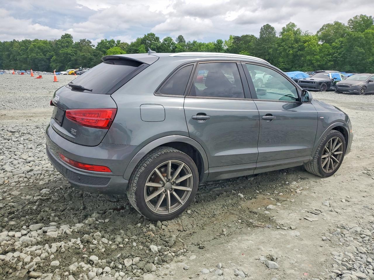 WA1ECCFS9JR025249 · 2018 AUDI Q3 · 3/13