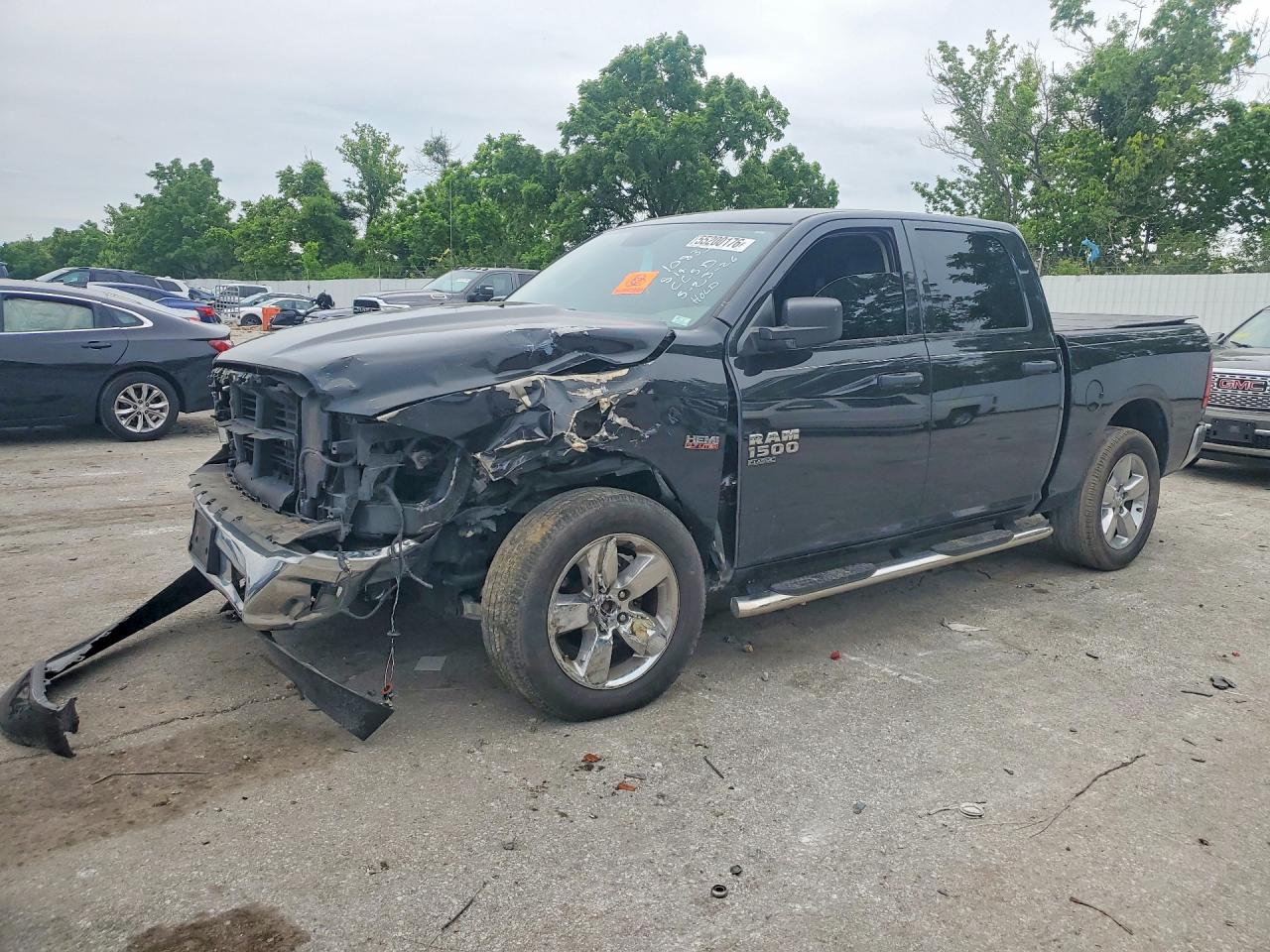 1C6RR7KT2KS593615 · 2019 RAM 1500 CLASSIC