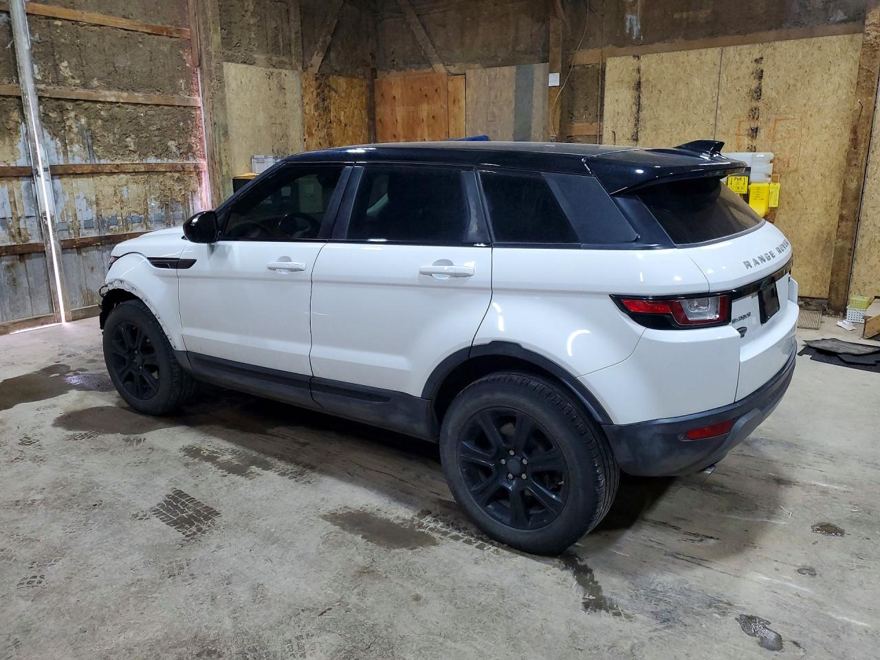 SALVP2RX7JH267631 · 2018 LAND ROVER RANGE ROVER EVOQUE · 2/14