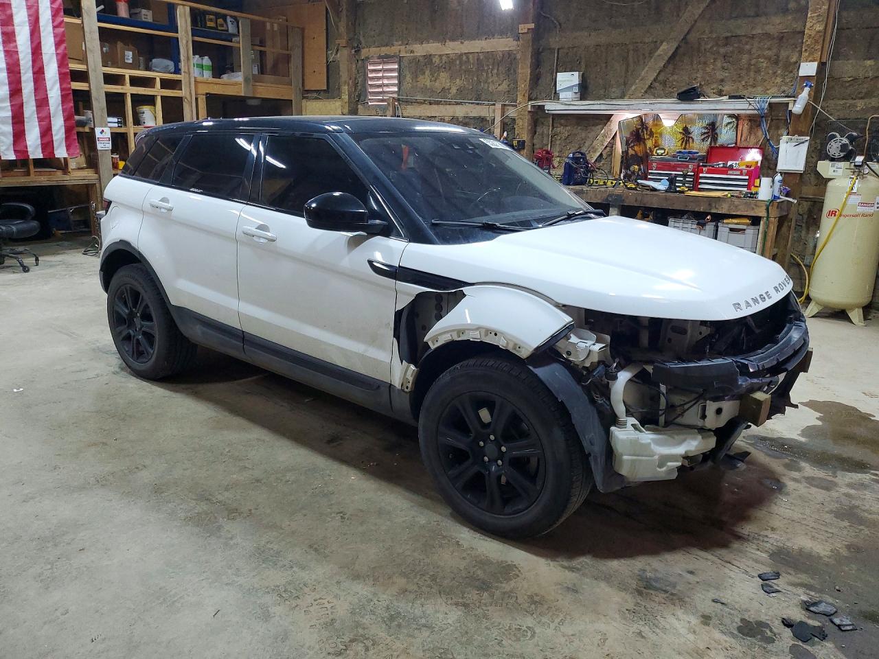 SALVP2RX7JH267631 · 2018 LAND ROVER RANGE ROVER EVOQUE · 4/14