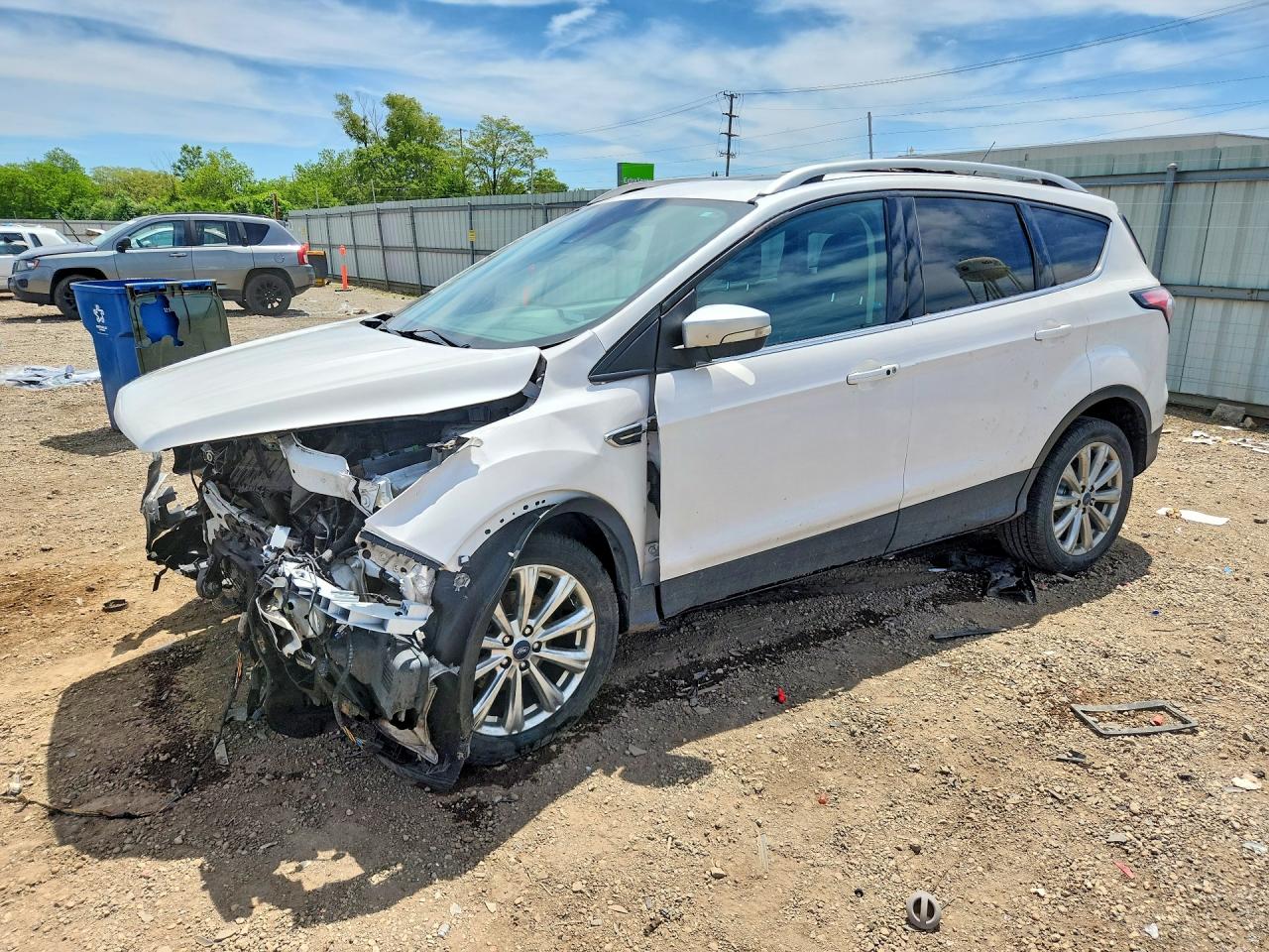 1FMCU0JD5HUA92676 · 2017 FORD ESCAPE