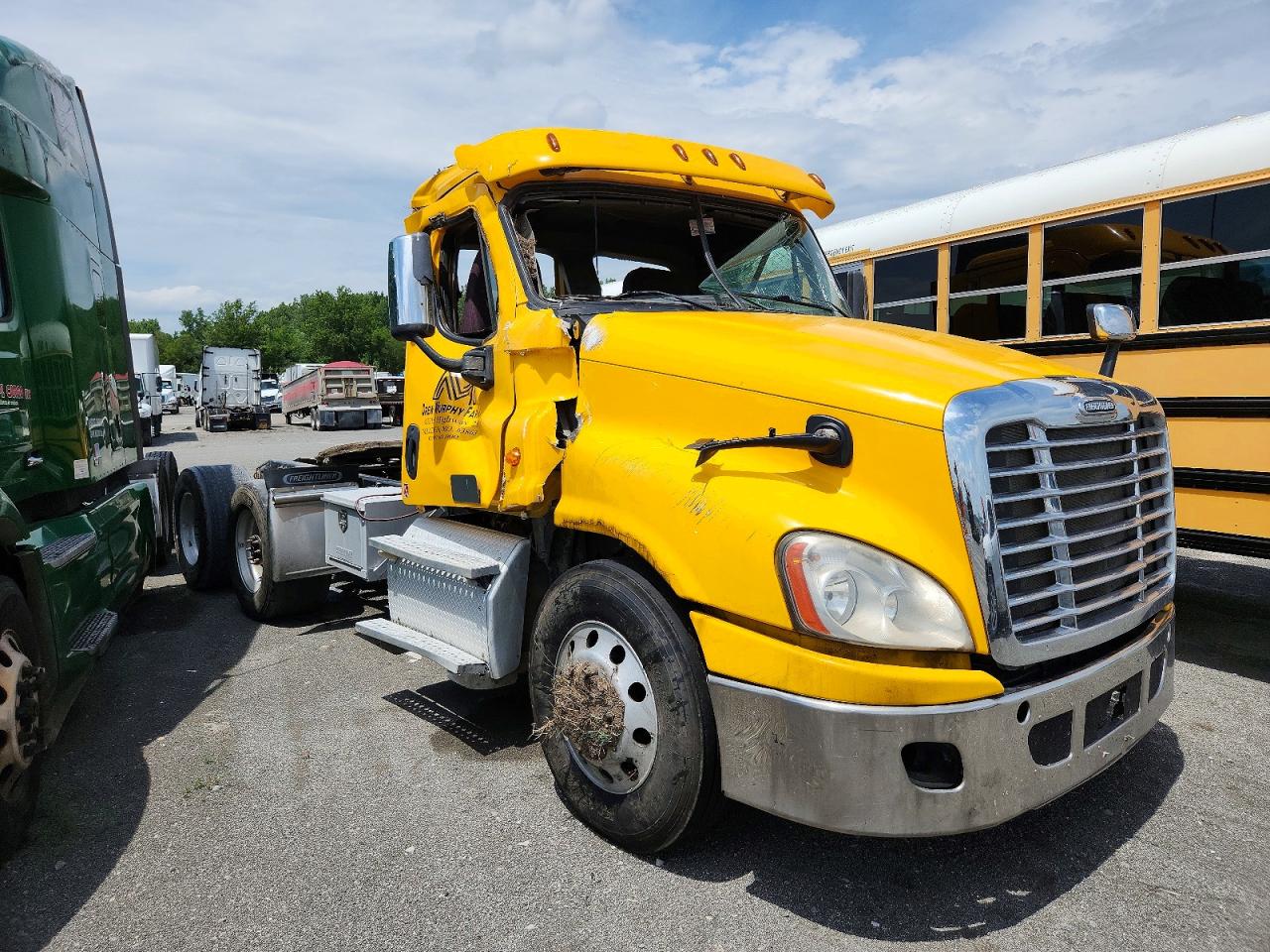 2018 FREIGHTLINER CASCADIA 125