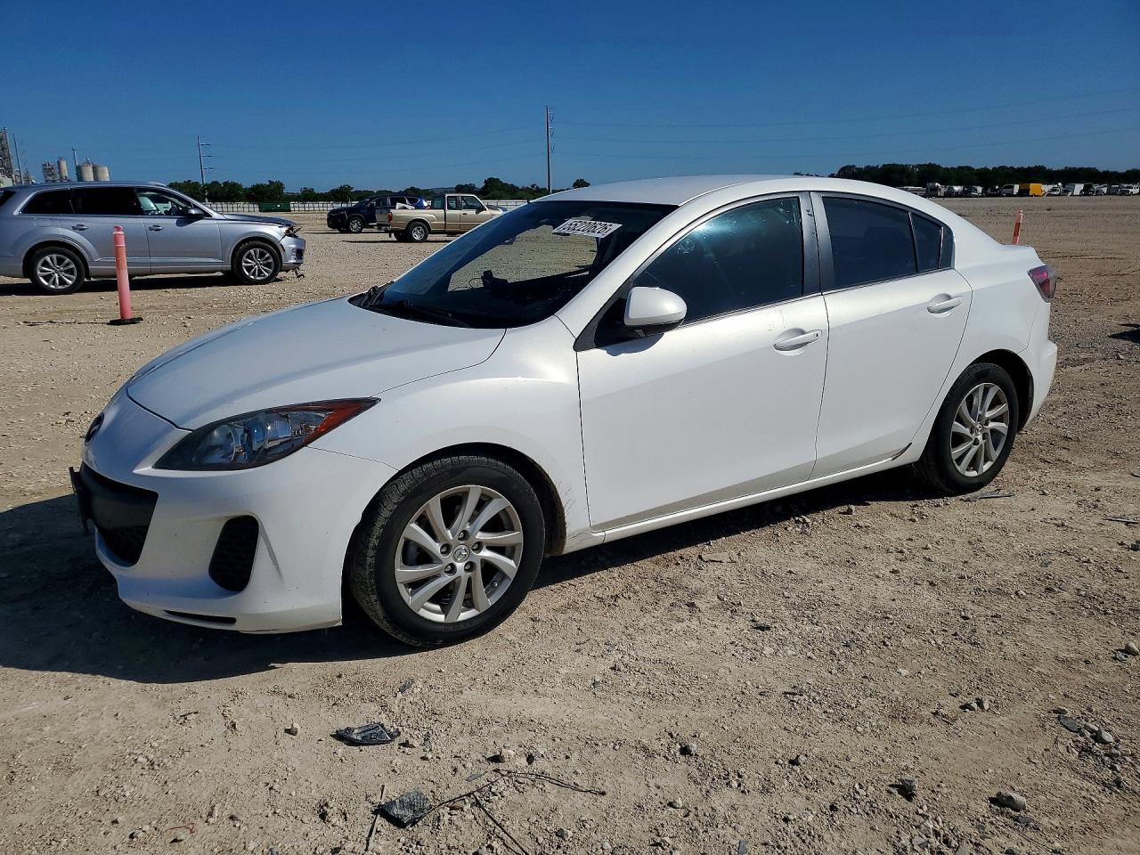 JM1BL1V74C1534368 · 2012 MAZDA 3