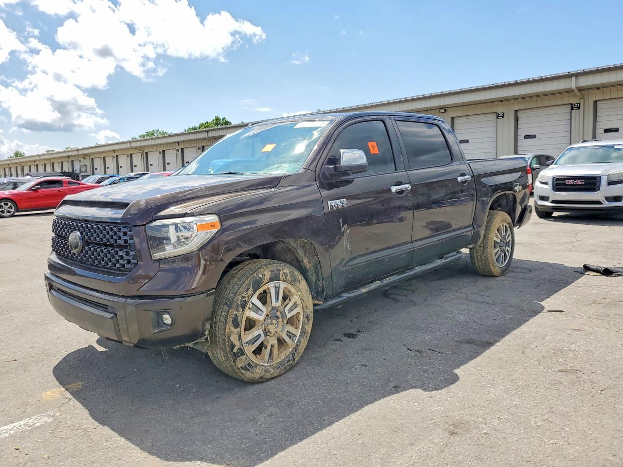 5TFAW5F1XJX710645 · 2018 TOYOTA TUNDRA