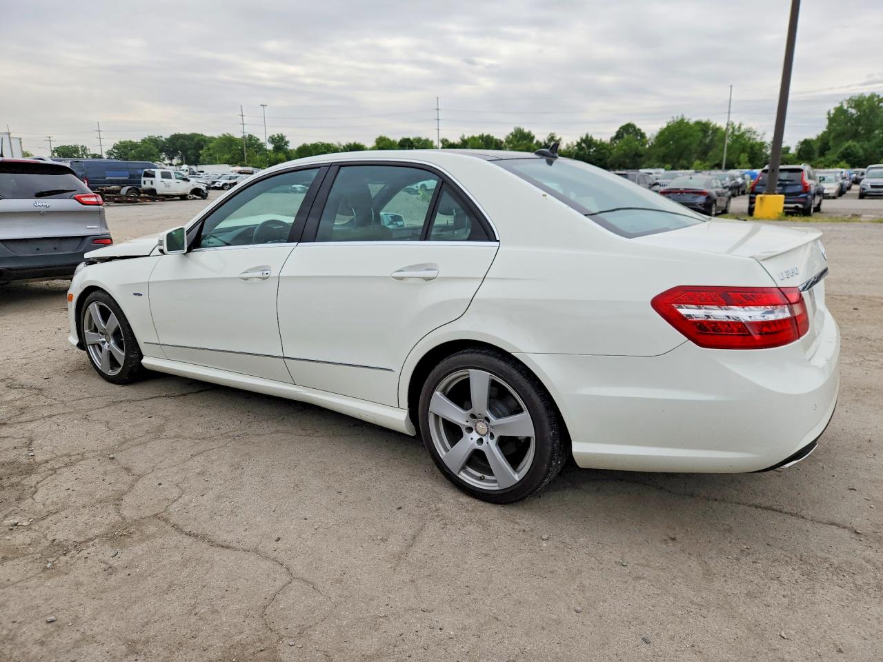 WDDHF8JB9CA628837 · 2012 MERCEDES-BENZ E · 2/12